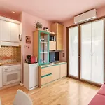 Azzurra - Monolocale Con Piscina E Wifi