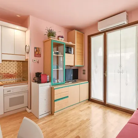 Azzurra - Monolocale Con Piscina E Wifi